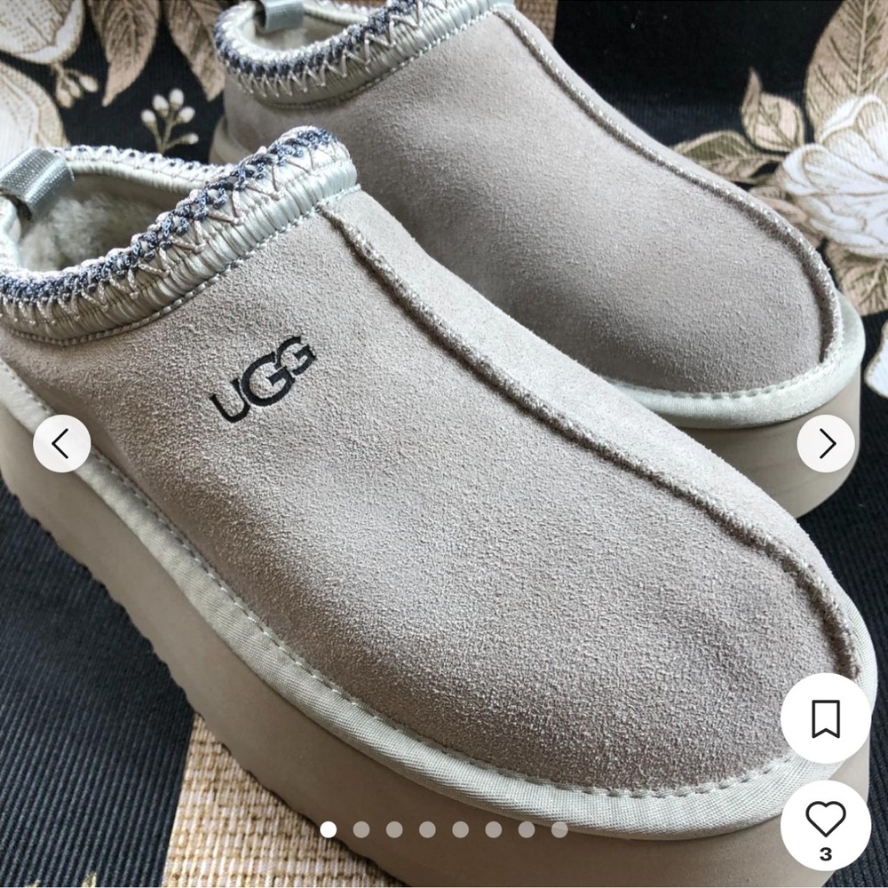 UGG Women’s Tazz II Grey Platform Slippers